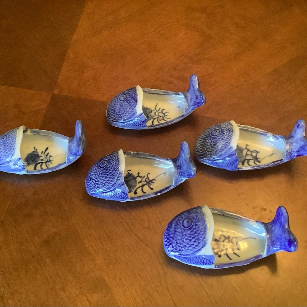 Ceramic Fish-Shaped Serving Bowls - Set of 5